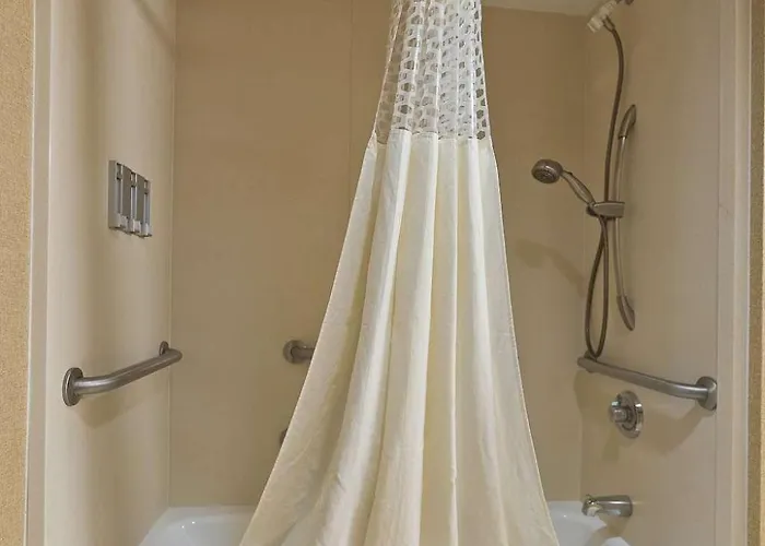 Hampton & Phoenix/scottsdale Hotel 3*