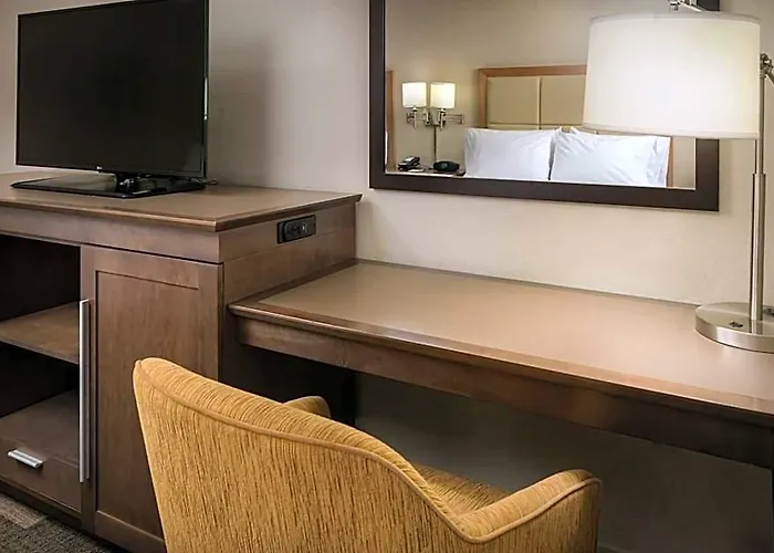 Hampton & Phoenix/scottsdale 3*