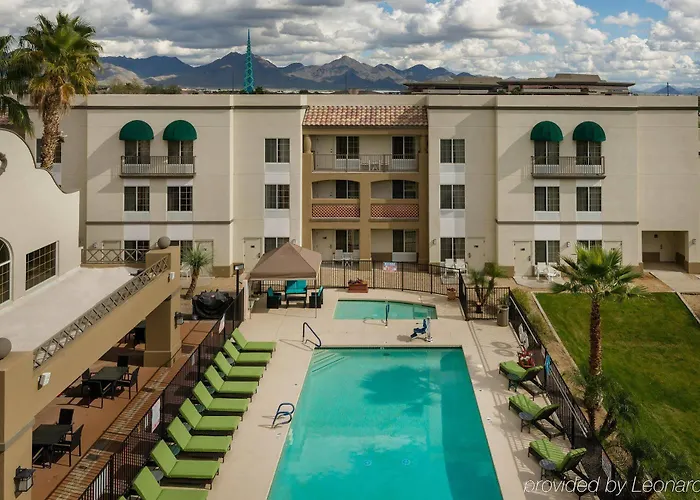 Hampton & Phoenix/scottsdale Hotel 3*